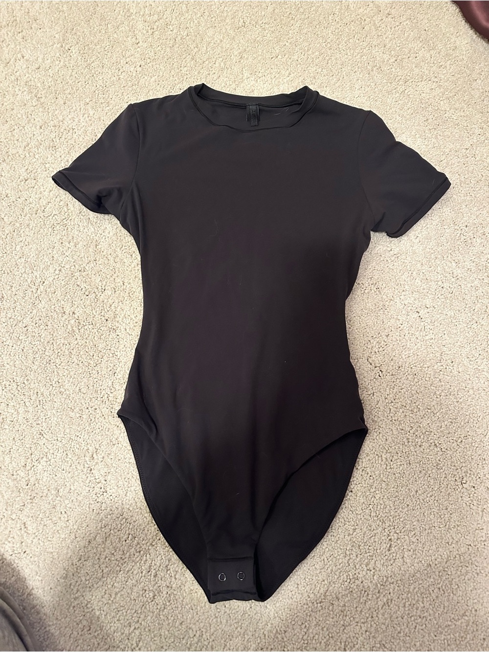 SKIMS black tshirt bodysuit size xs